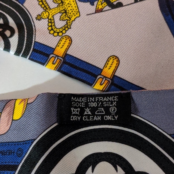 ✨HERMES✨ Absolutely Gorgeous Hermes Twilly Scarf - Picture 3 of 7